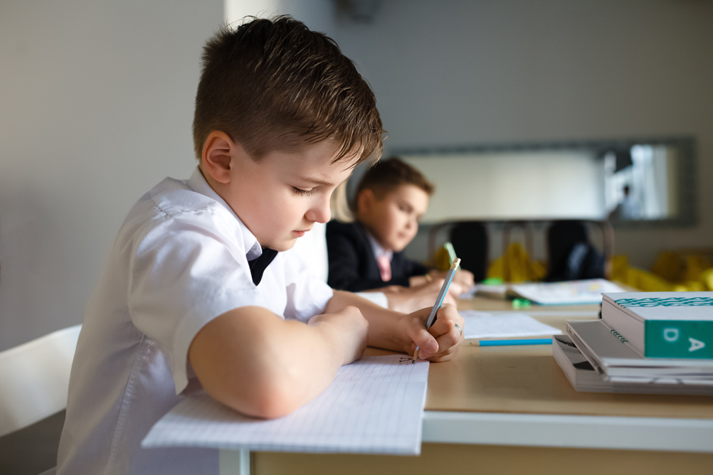 Clear guidance is needed in schools for teaching 'complex issues'.