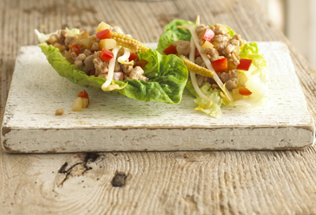 chinese-style-pork-lettuce-leaves